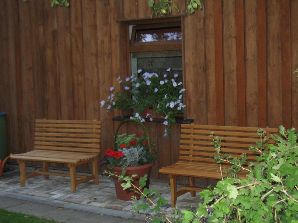 Pulkvedis Guest House Ventspils Exterior photo
